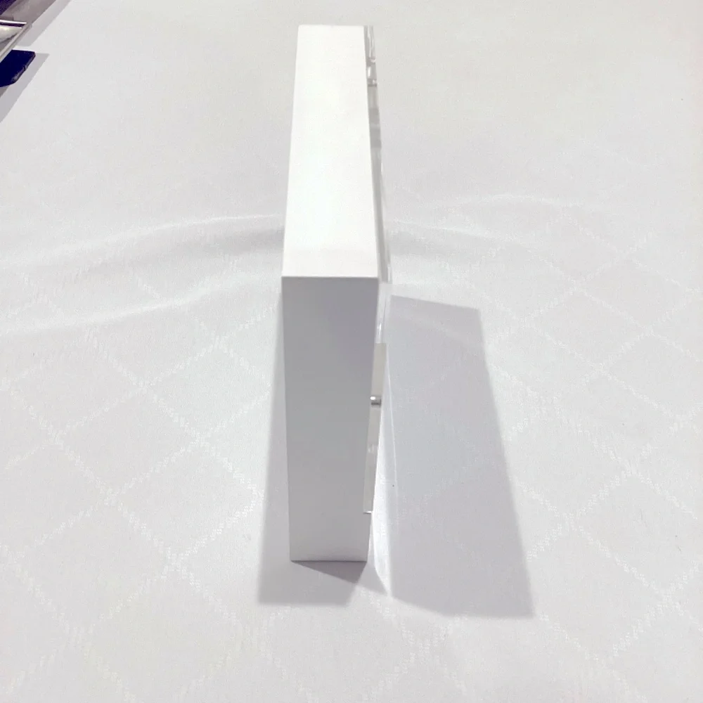 FREE White 4x6 Photo Frame Magnetic